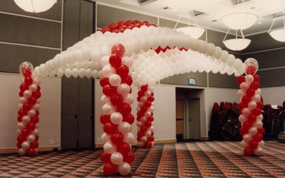 Оформление шарами выставок, рекламных акций